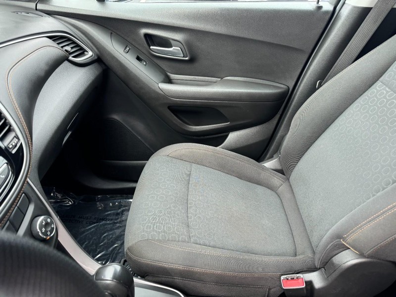 Chevrolet Trax Vehicle Image 10