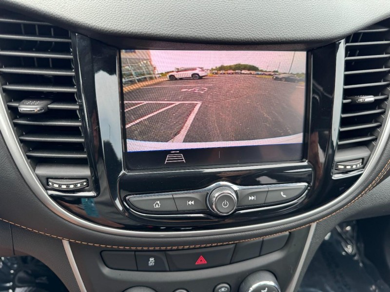 Chevrolet Trax Vehicle Image 17