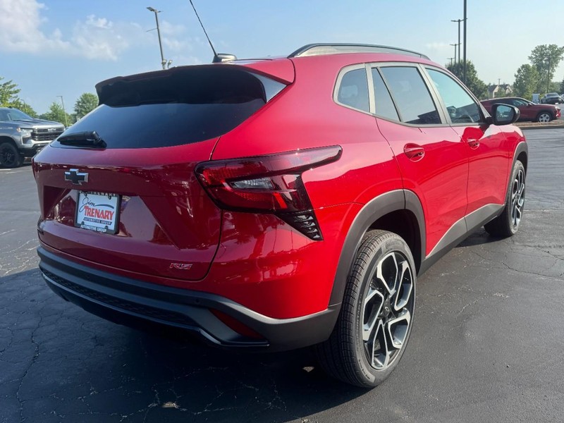 Chevrolet Trax Vehicle Image 02