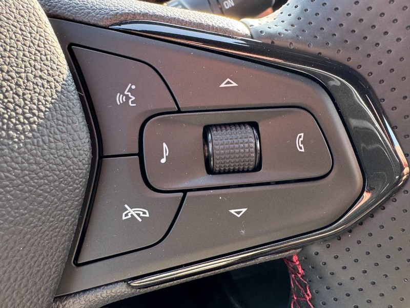 Chevrolet Trax Vehicle Image 11