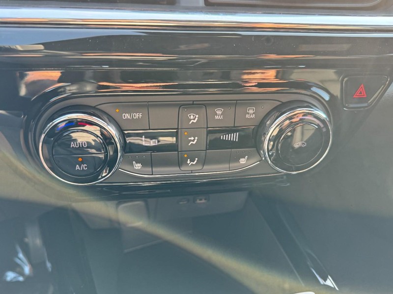 Chevrolet Trax Vehicle Image 12