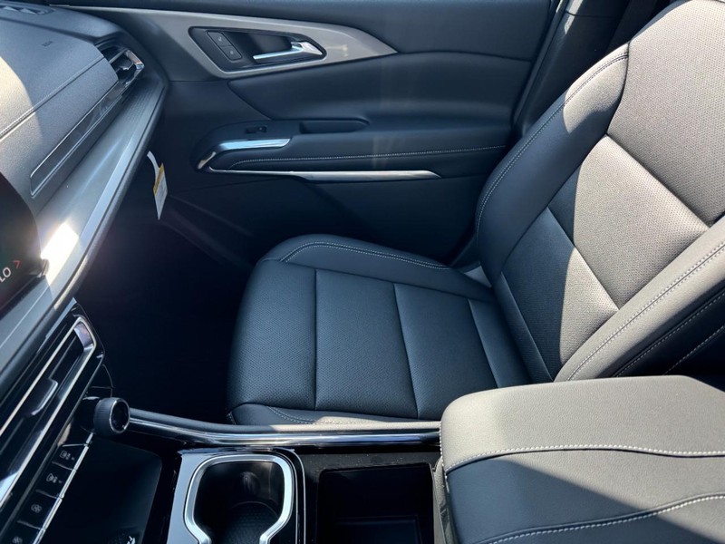 Chevrolet Traverse Vehicle Image 09