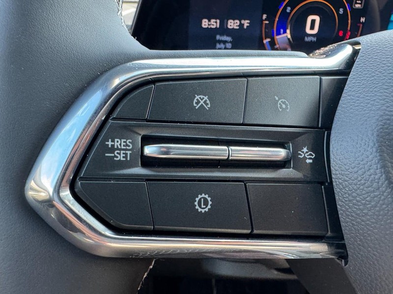 Chevrolet Traverse Vehicle Image 12