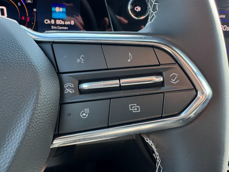Chevrolet Traverse Vehicle Image 13