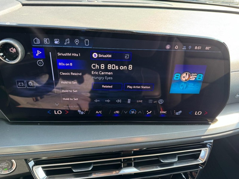 Chevrolet Traverse Vehicle Image 15