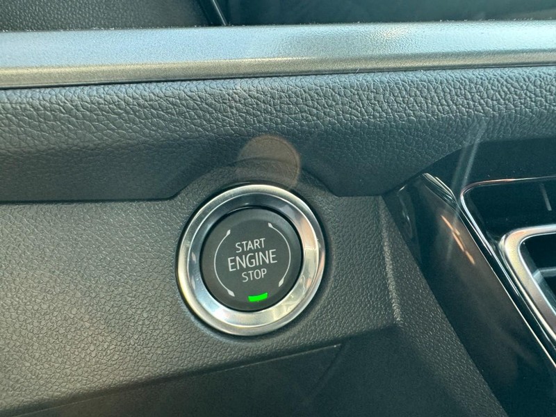 Chevrolet Traverse Vehicle Image 18