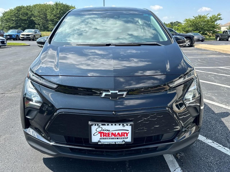 Chevrolet Bolt EV Vehicle Image 09