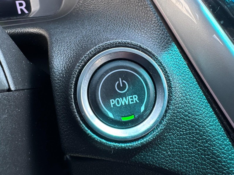 Chevrolet Bolt EV Vehicle Image 21