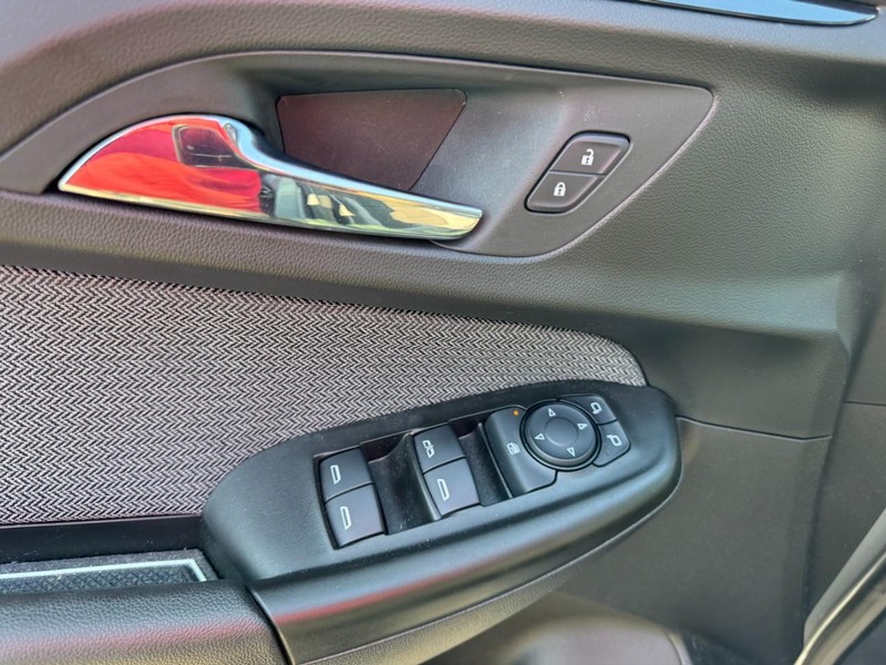 Chevrolet TrailBlazer Vehicle Image 15