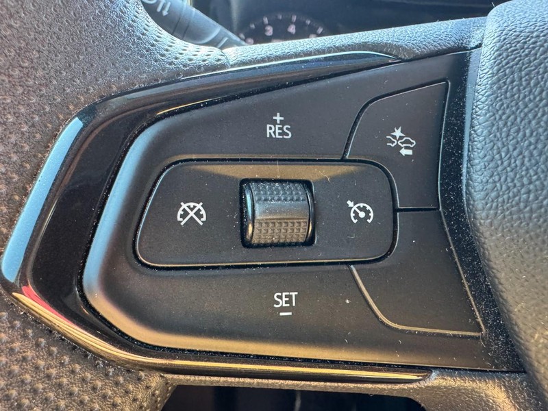 Chevrolet TrailBlazer Vehicle Image 16