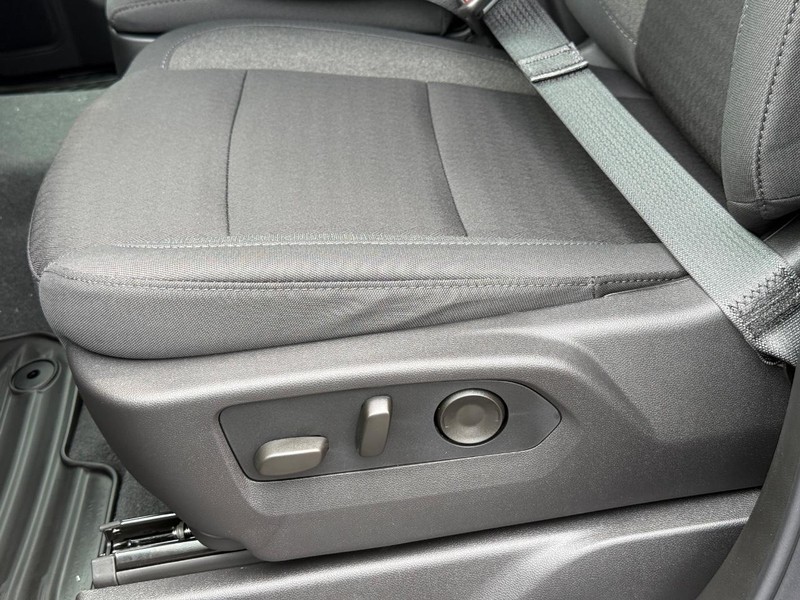 Chevrolet Silverado 1500 Vehicle Image 17