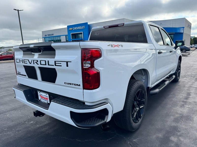Chevrolet Silverado 1500 Vehicle Image 04
