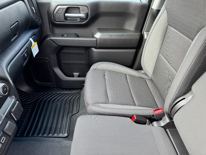 Chevrolet Silverado 1500 Vehicle Image 10