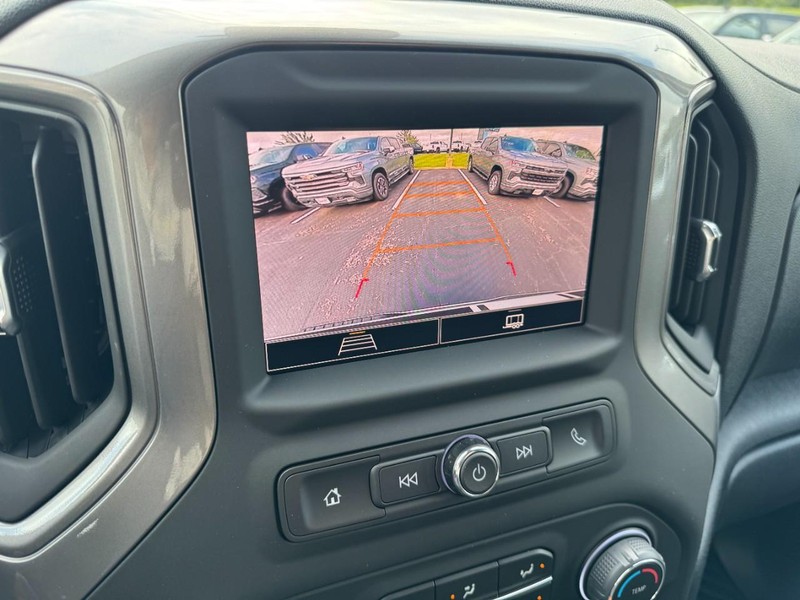 Chevrolet Silverado 1500 Vehicle Image 17