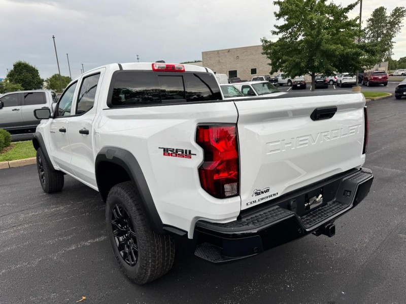 Chevrolet Colorado Vehicle Image 05