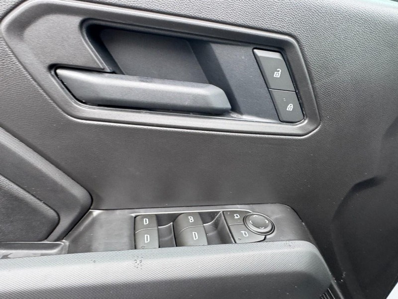 Chevrolet Colorado Vehicle Image 09