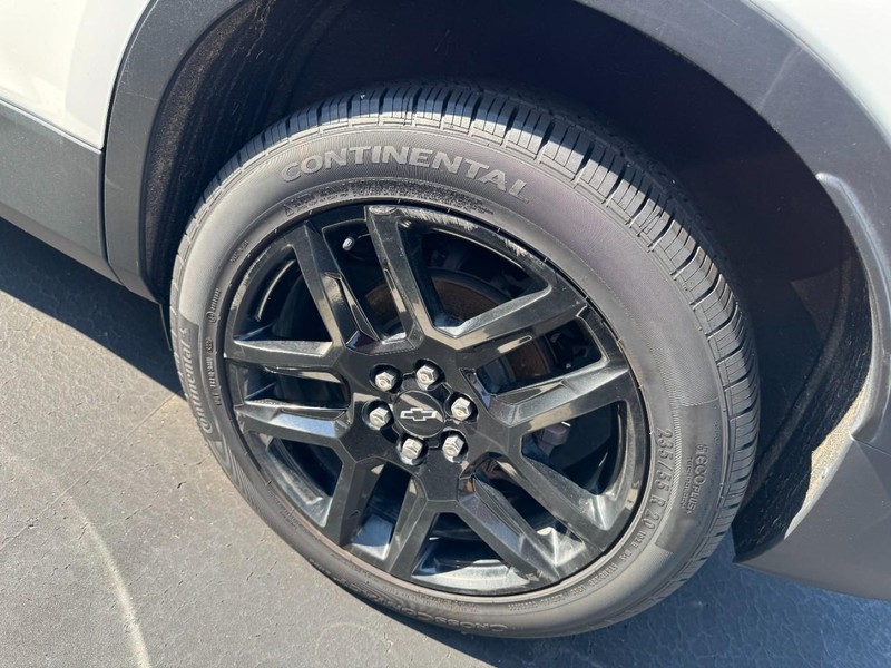 Chevrolet Blazer Vehicle Image 05