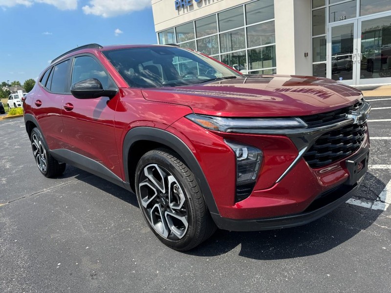 Chevrolet Trax Vehicle Image 02