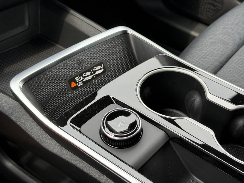 Chevrolet Equinox Vehicle Image 14