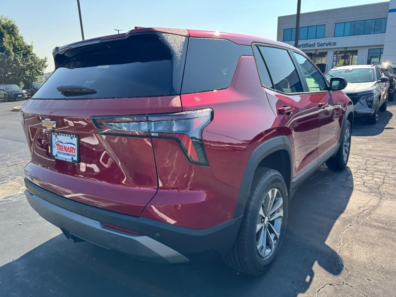 Chevrolet Equinox Vehicle Image 03