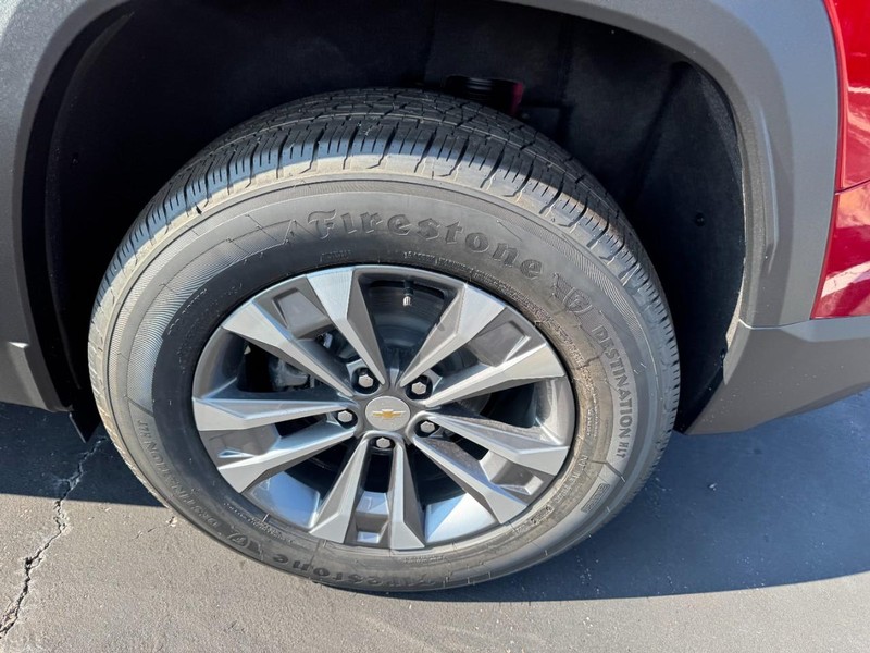 Chevrolet Equinox Vehicle Image 06