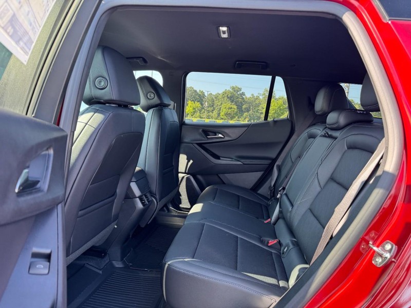 Chevrolet Equinox Vehicle Image 07