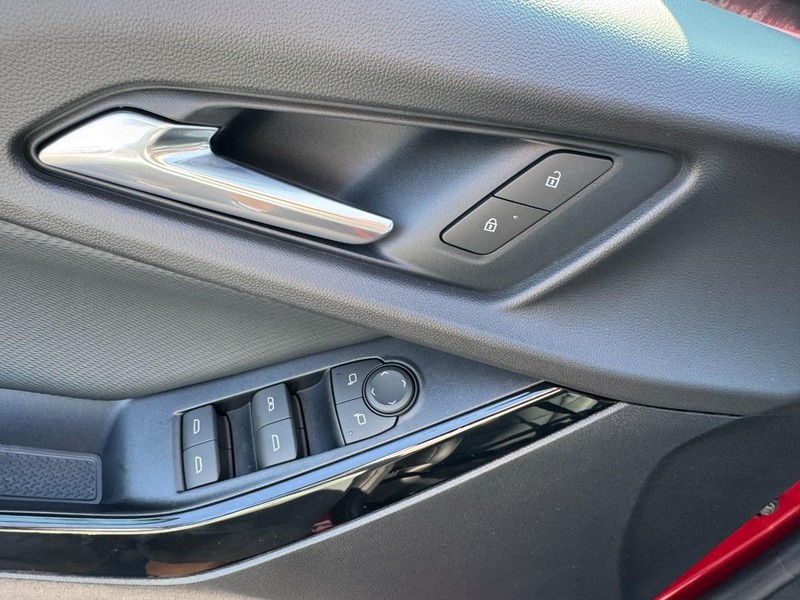 Chevrolet Equinox Vehicle Image 10
