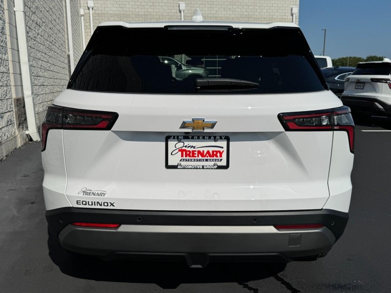 Chevrolet Equinox Vehicle Image 04