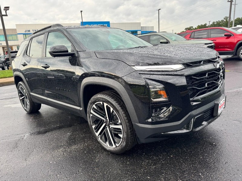 Chevrolet Equinox Vehicle Image 02