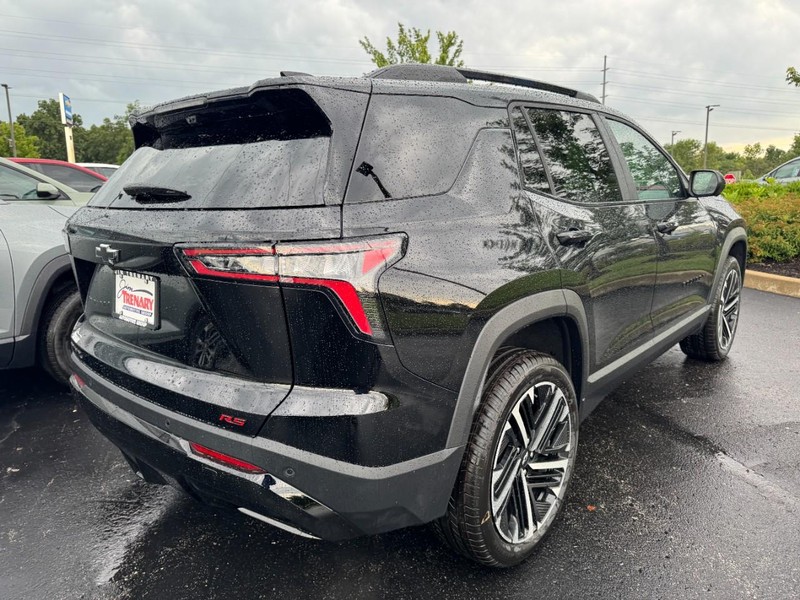 Chevrolet Equinox Vehicle Image 03