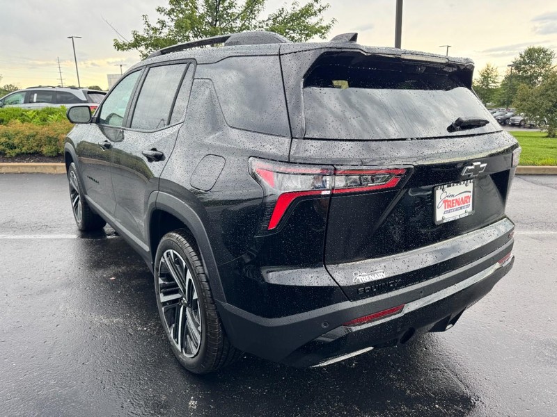 Chevrolet Equinox Vehicle Image 05