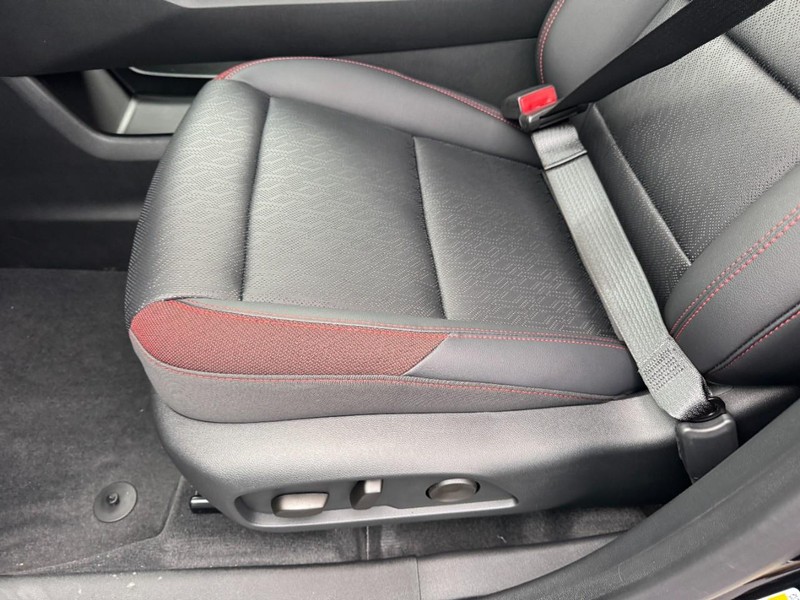 Chevrolet Equinox Vehicle Image 09