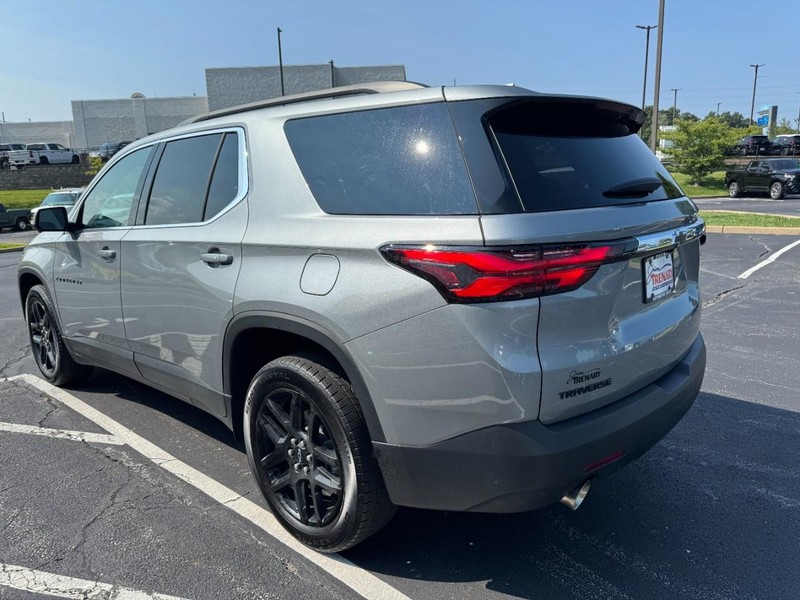 Chevrolet Traverse Vehicle Image 05