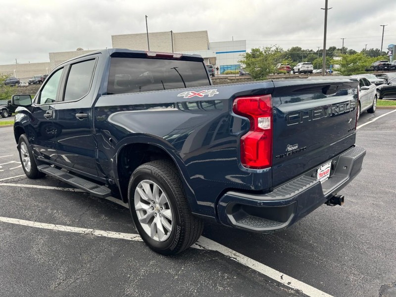 Chevrolet Silverado 1500 Vehicle Image 05