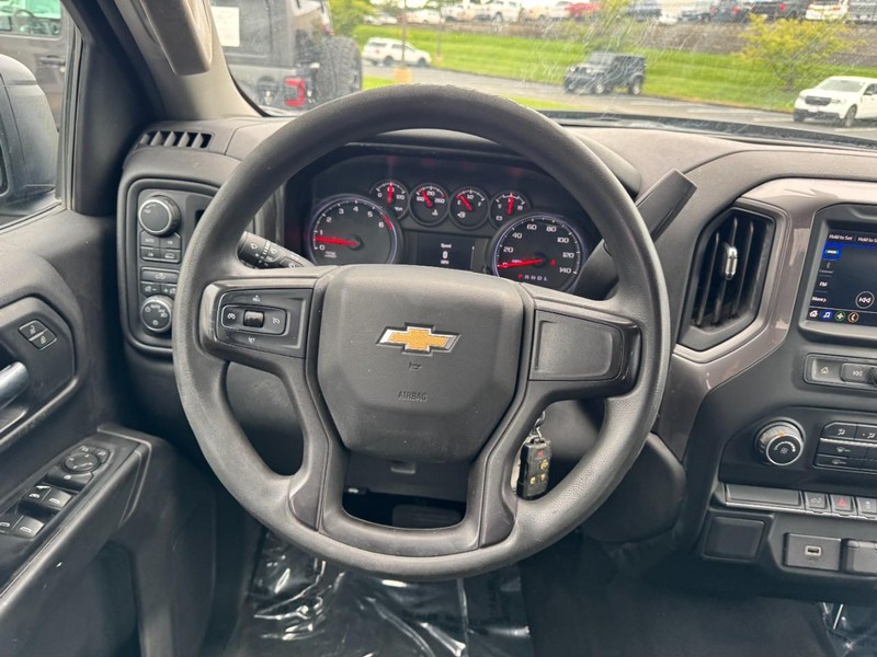 Chevrolet Silverado 1500 Vehicle Image 12