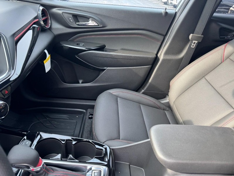 Chevrolet Trax Vehicle Image 08