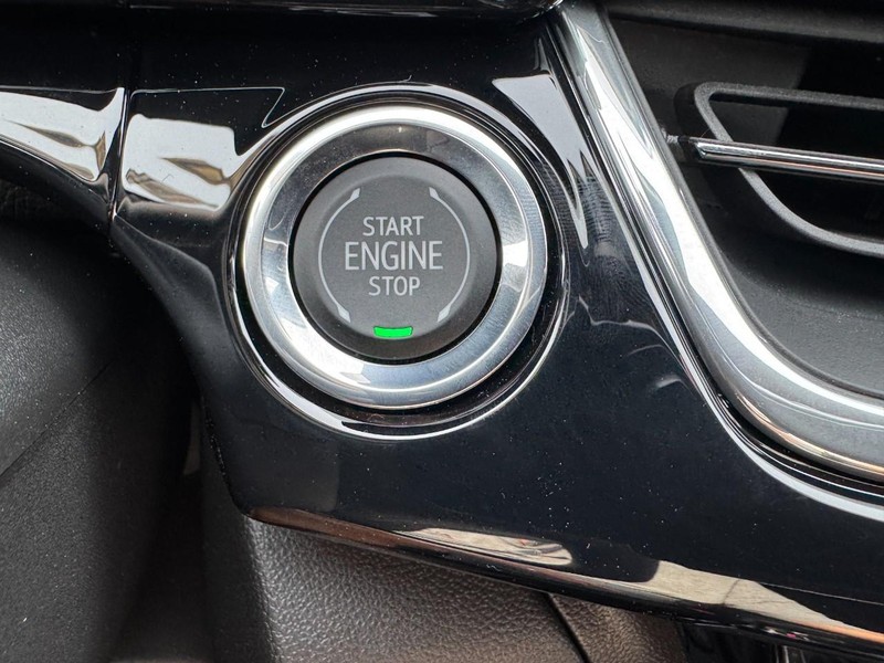 Chevrolet Trax Vehicle Image 16