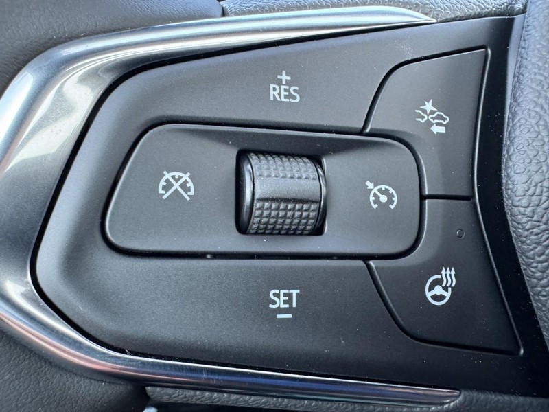 Chevrolet TrailBlazer Vehicle Image 10