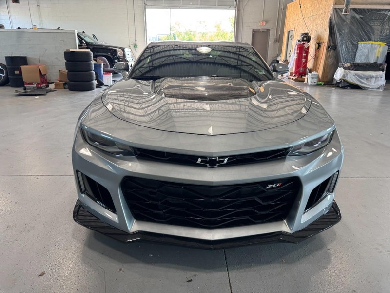 Chevrolet Camaro Vehicle Image 02