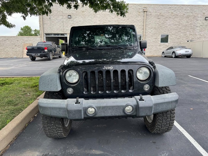 Jeep Wrangler Unlimited Vehicle Image 02