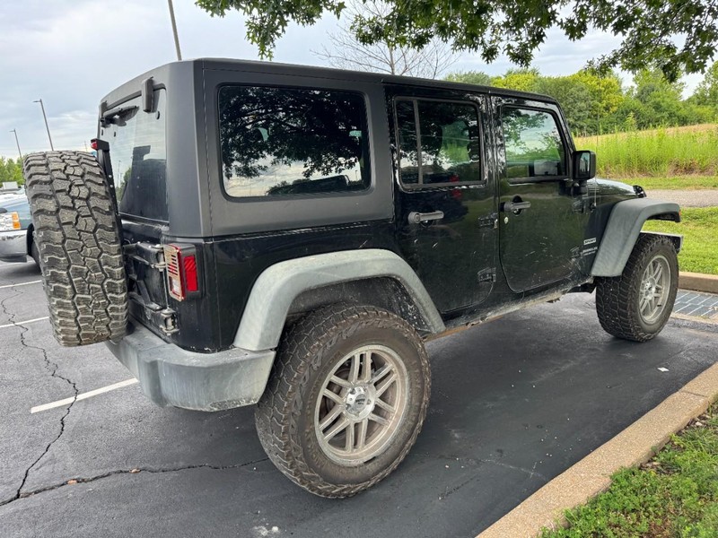 Jeep Wrangler Unlimited Vehicle Image 04