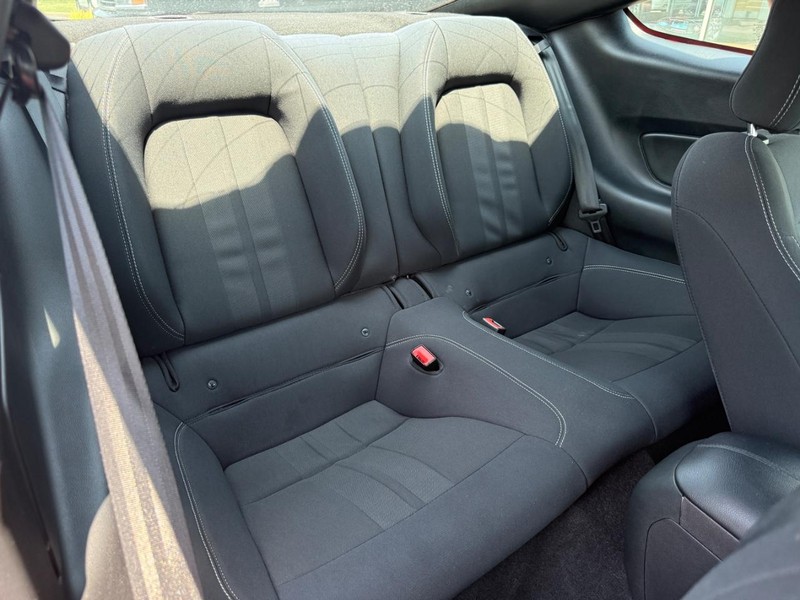 Ford Mustang Vehicle Image 10