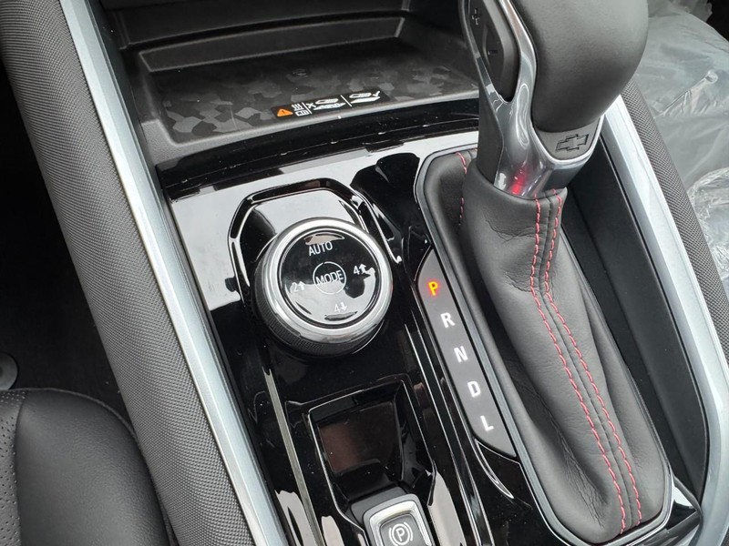 Chevrolet Colorado Vehicle Image 13