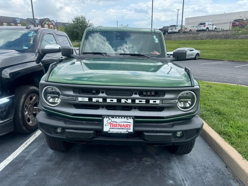 Ford Bronco Vehicle Image 03