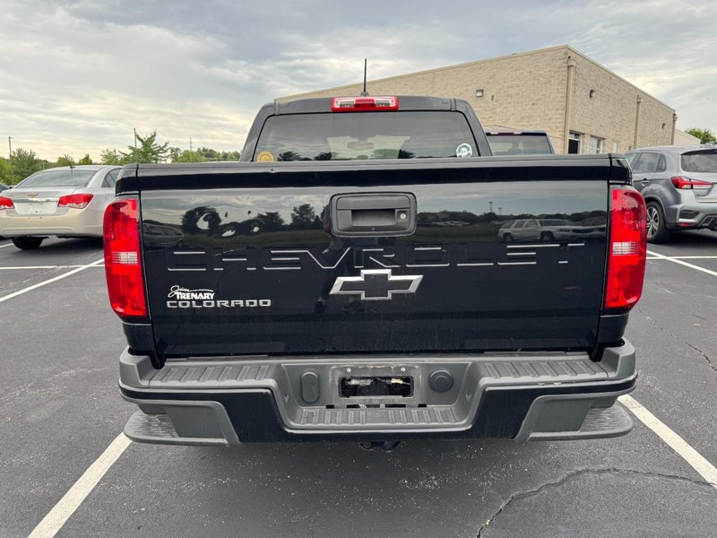 Chevrolet Colorado Vehicle Full-screen Gallery Image 05