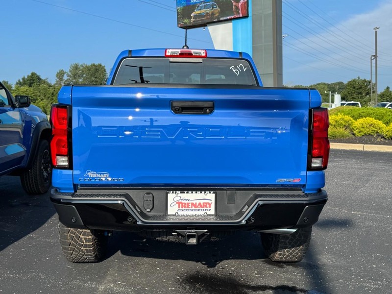 Chevrolet Colorado Vehicle Image 04