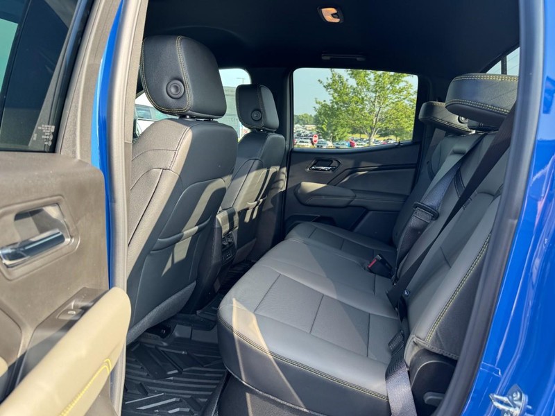 Chevrolet Colorado Vehicle Image 07