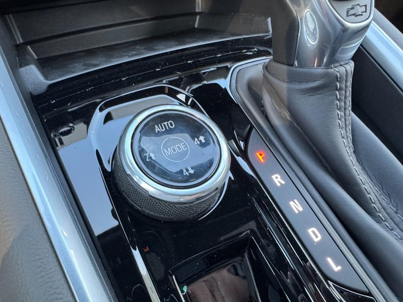 Chevrolet Colorado Vehicle Image 13