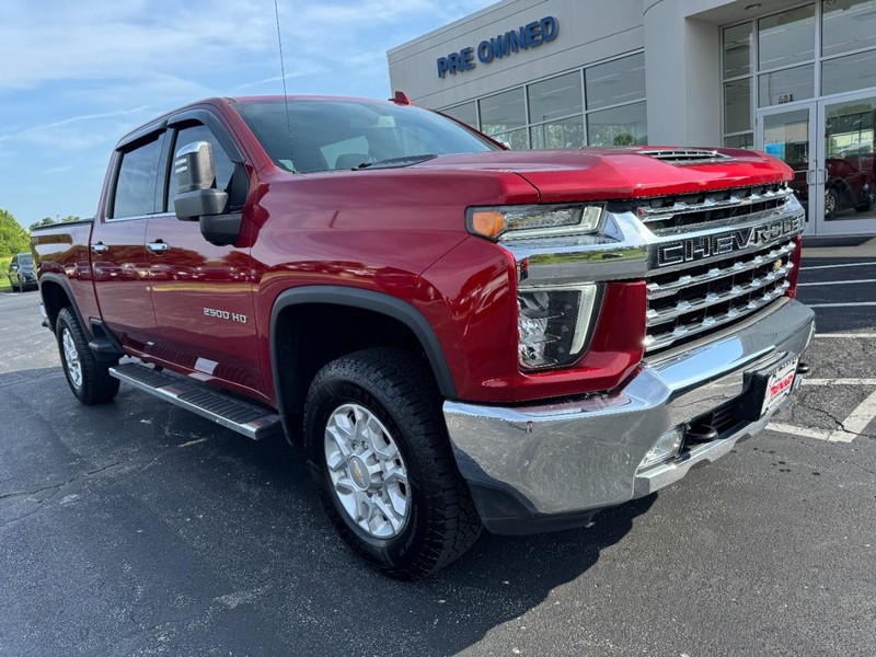Chevrolet Silverado 2500HD Vehicle Image 02