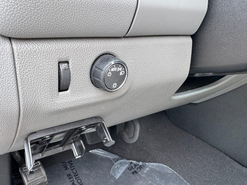 GMC Canyon Vehicle Image 13